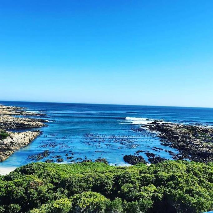 Ons C-Huis - Gansbaai Seafront Accommodation, Back-Up Power المظهر الخارجي الصورة